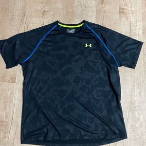 Under armour workout shirt